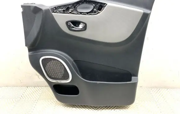 Renault Trafic III (X82) Front door card panel trim 