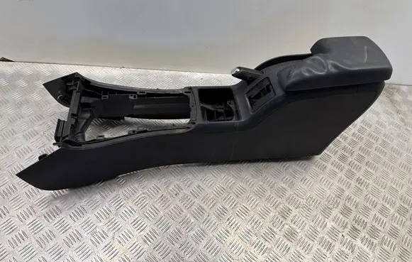Mercedes-Benz B W245 Center console A1698311046 107183