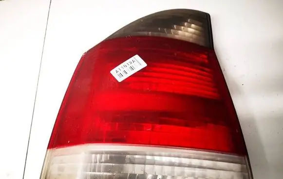 Opel Vectra C Rear/tail lights 13157772