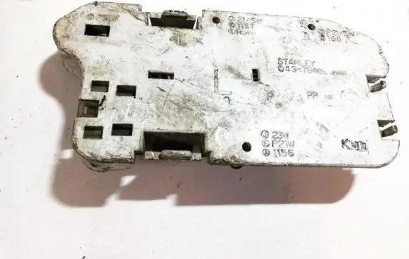 Mazda 626 Tail light bulb cover holder 0437846