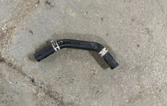 Toyota Auris E180 Engine coolant pipe/hose