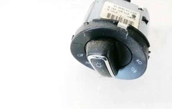 Skoda Superb B6 (3T) Light switch