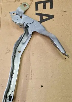 Citroen C4 III e-C4 Engine bonnet/hood hinges