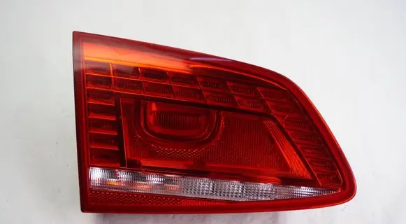Volkswagen PASSAT B7 Rear/tail lights A046341