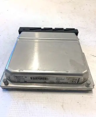 Volvo XC70 Engine control unit/module 0261207809 1039S17476