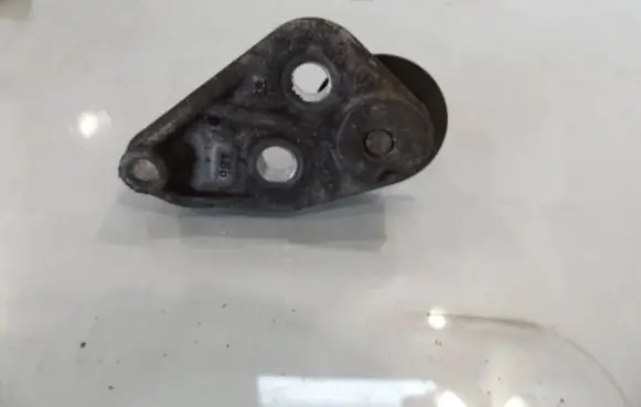 Citroen Berlingo Gearbox mounting bracket
