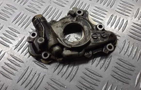 Toyota Corolla E120 E130 Oil pump chain 