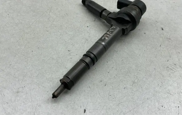 Fuel injector