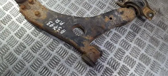Front lower control arm/wishbone