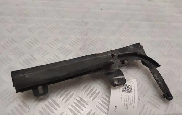Mercedes-Benz CLS C257 Other engine part A2138310500