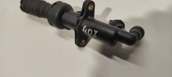 Peugeot 407 Clutch master cylinder