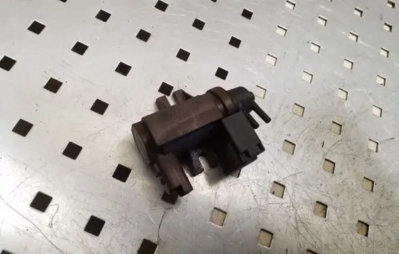 Volvo V50 Turbo solenoid valve 6G9Q9E882CA 70177100