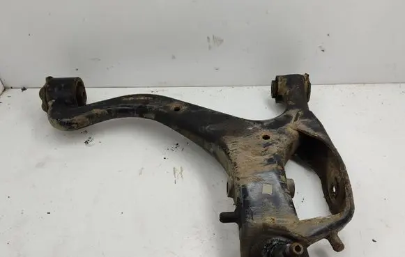 Land Rover Discovery 3 - LR3 Front lower control arm/wishbone