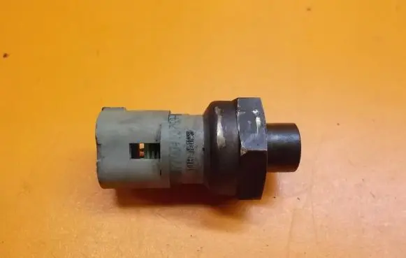 Renault Thalia I Turbo air boost pressure sensor 7700413763