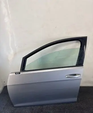 Volkswagen e-Golf Front door B7W