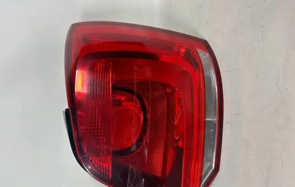 Volkswagen Polo V 6R Third/center stoplight