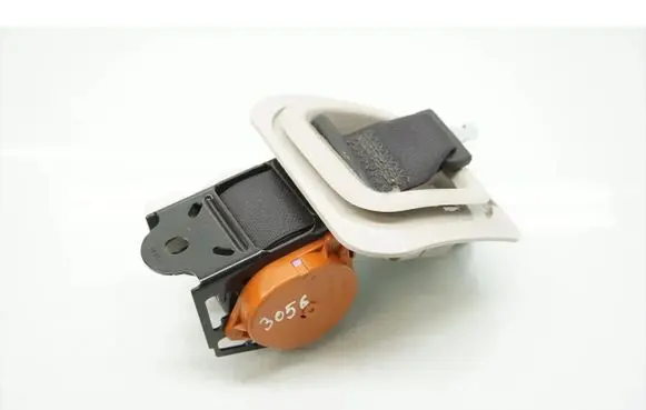 Subaru Legacy Middle seatbelt (rear) 71013107G