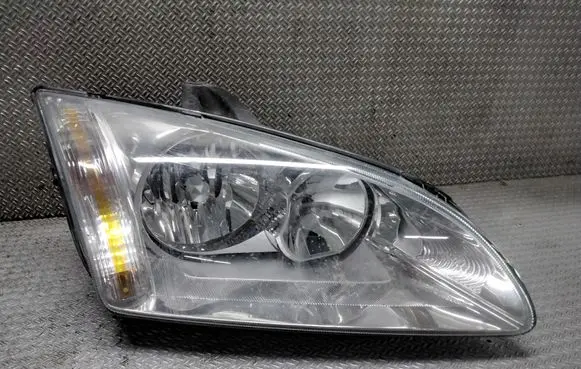 Ford Focus Headlight/headlamp 4M5113W029
