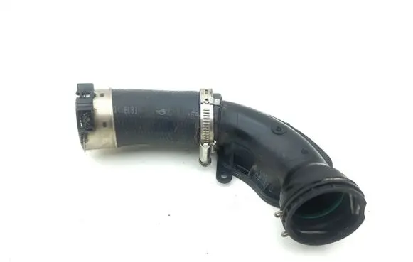 Land Rover Evoque II Intercooler hose/pipe GJ326C780AA