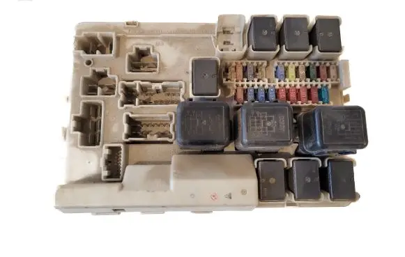 Infiniti FX Fuse module 284B7CG001