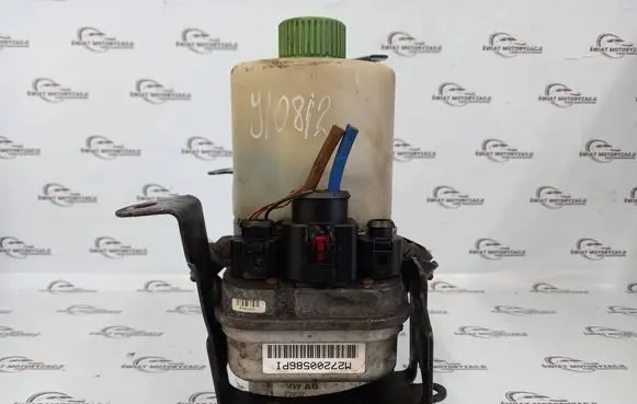 Skoda Fabia Mk2 (5J) Power steering pump 6R0423156B