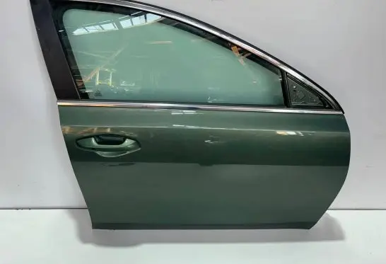 KIA Ceed Front door