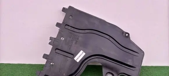 Volkswagen Golf VIII Front underbody cover/under tray 5WA25101