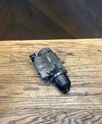 Honda CR-V Starter motor 4380000070