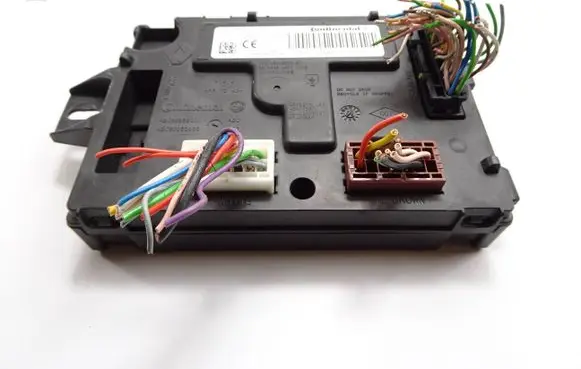 Dacia Sandero II Other control units/modules 284B12330R A2C86181500