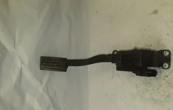 Ford Focus Accelerator throttle pedal 4M519F836BK 6PV00864134 0WC95YE