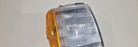 Mazda 323 Front indicator light