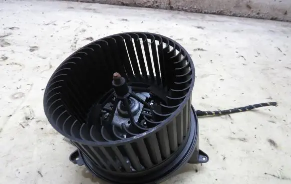 Mini Cooper Countryman R60 Heater fan/blower 3422645-02