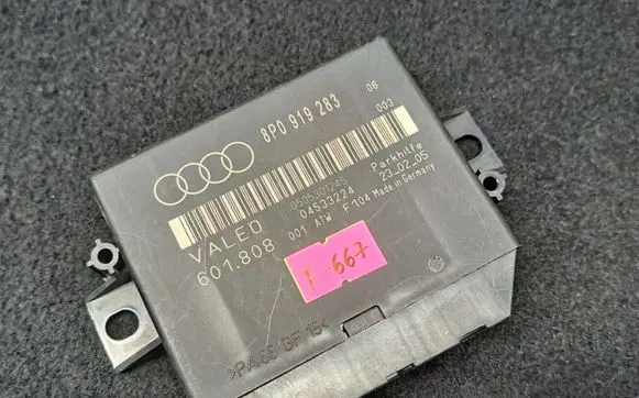 Audi A3 S3 8P Parking PDC control unit/module 8P0919283
