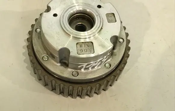 Volvo S60 Camshaft pulley/ VANOS BM5G6C524YB HU2298001470