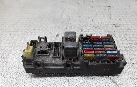Mitsubishi Pajero Fuse module
