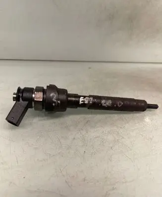 BMW 1 E81 E87 Fuel injector 0445110289
