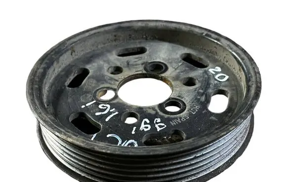 Skoda Octavia Mk1 (1U) Power steering pump pulley 038145255A