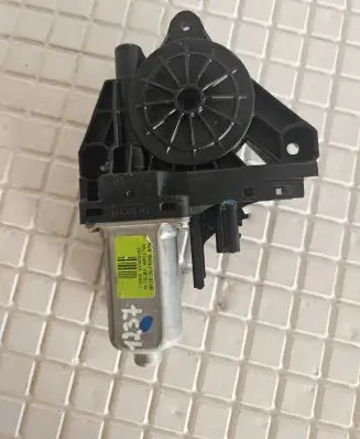 Jeep Grand Cherokee Rear door window regulator motor 931402102