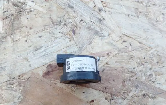 Front door high frequency speaker