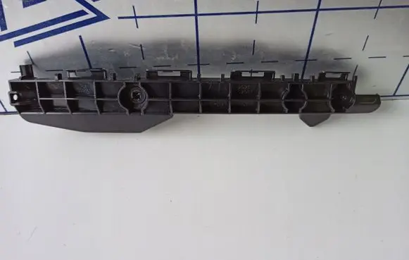 Toyota Auris E180 Rear bumper mounting bracket 5257602091