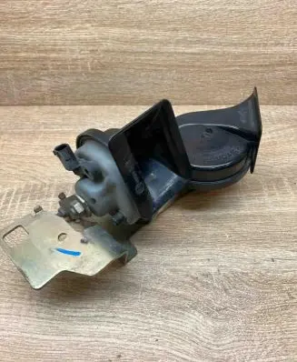 BMW 5 E60 E61 Horn signal 6935709 6935987