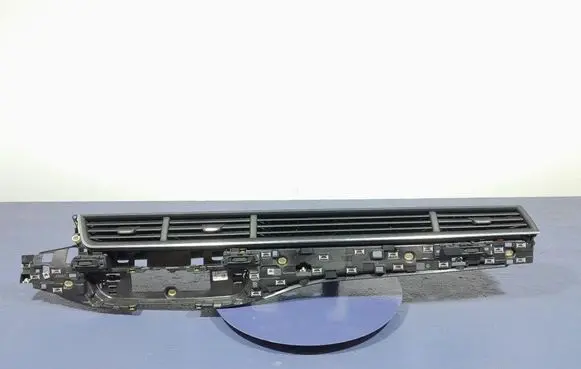 Audi Q7 4L Dashboard side air vent grill/cover trim 4M1820902AM
