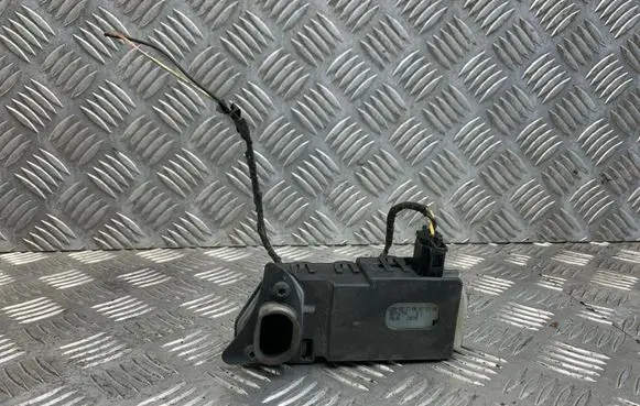 Volvo V50 Fuel tank cap lock 30716754