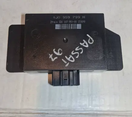 Volkswagen PASSAT B5 Comfort/convenience module 1J0959799H 5DK00795100