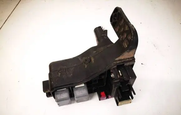 Toyota Avensis T250 Fuse box set 