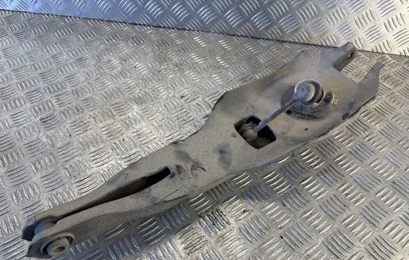 Jeep Cherokee Rear upper control arm/wishbone