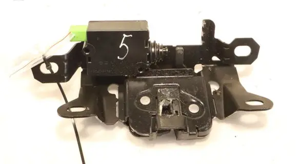 Volvo C30 Tailgate/trunk/boot lock/catch/latch