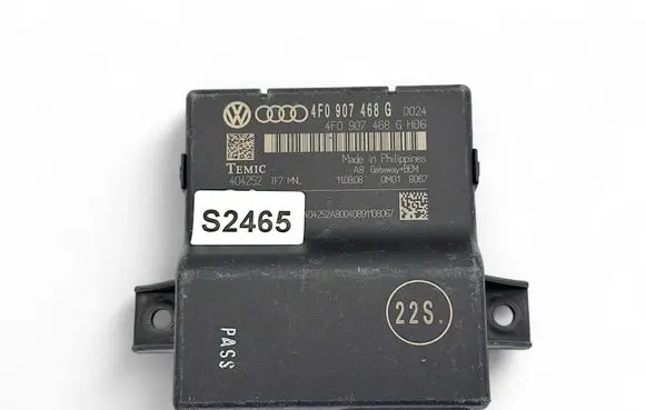 Audi A6 S6 C6 4F Gateway control module 4F0907468G