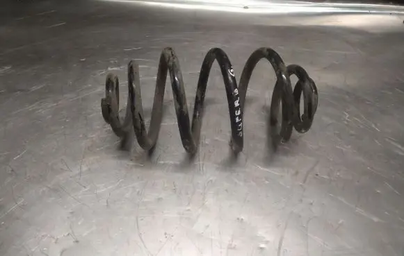 Skoda Superb B5 (3U) Rear coil spring
