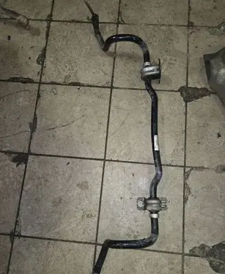 Renault Kangoo II Front anti-roll bar/sway bar 546111291R